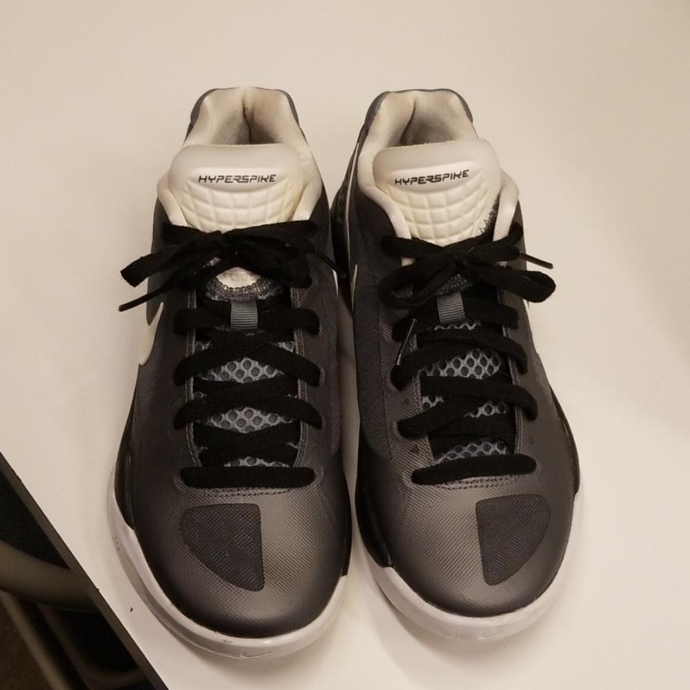 6.5 womens Nike zoom